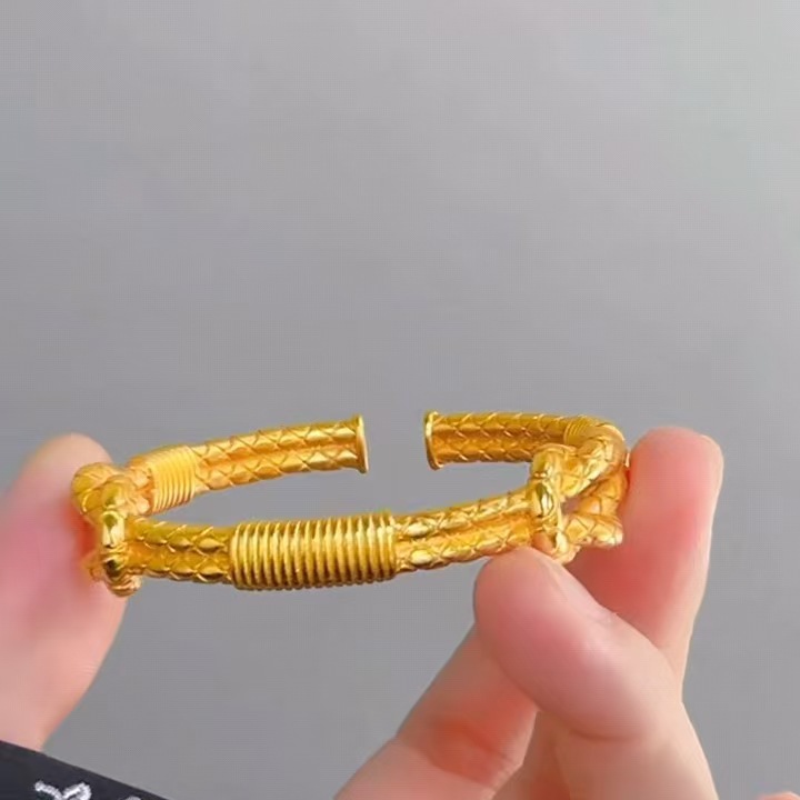 Women's 24K Gold AU999 Heracle - đánh giá và giá Outdoor Adventure At