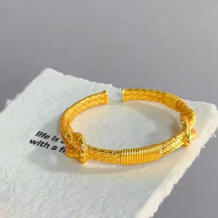 Women's 24K Gold AU999 Heracle - đánh giá và giá Outdoor Adventure At